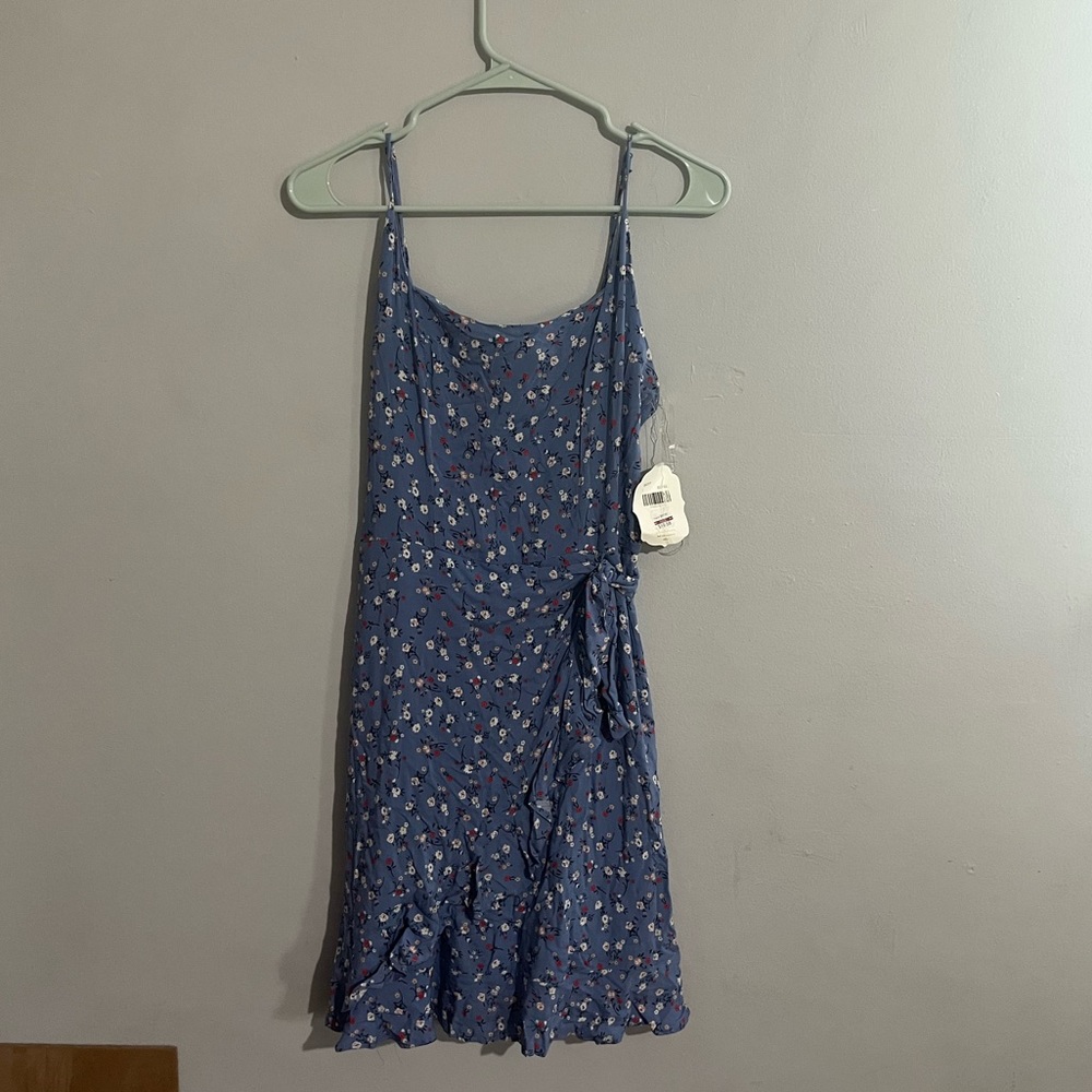 Blue floral tie dress